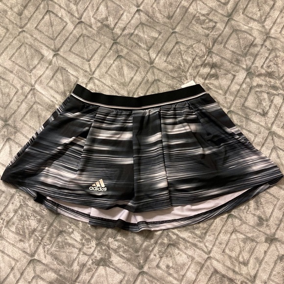 Adidas Response Tennis Skirt (Women’s US Size 6) - Picture 1 of 3